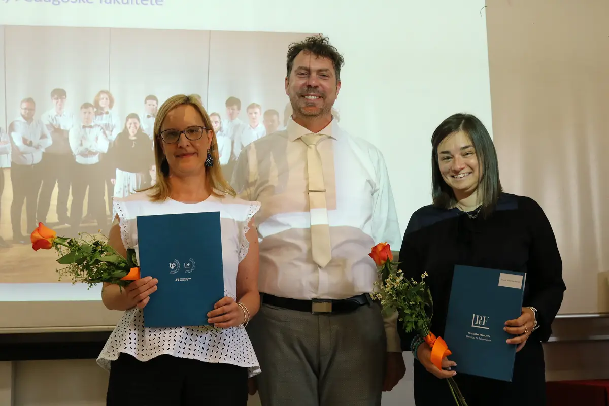 Andreja___tucin_Cergol__pred.__prof._dr._Toma___Gru__ovnik_in_izr._prof._dr._Barbara_Kopa__in.JPG