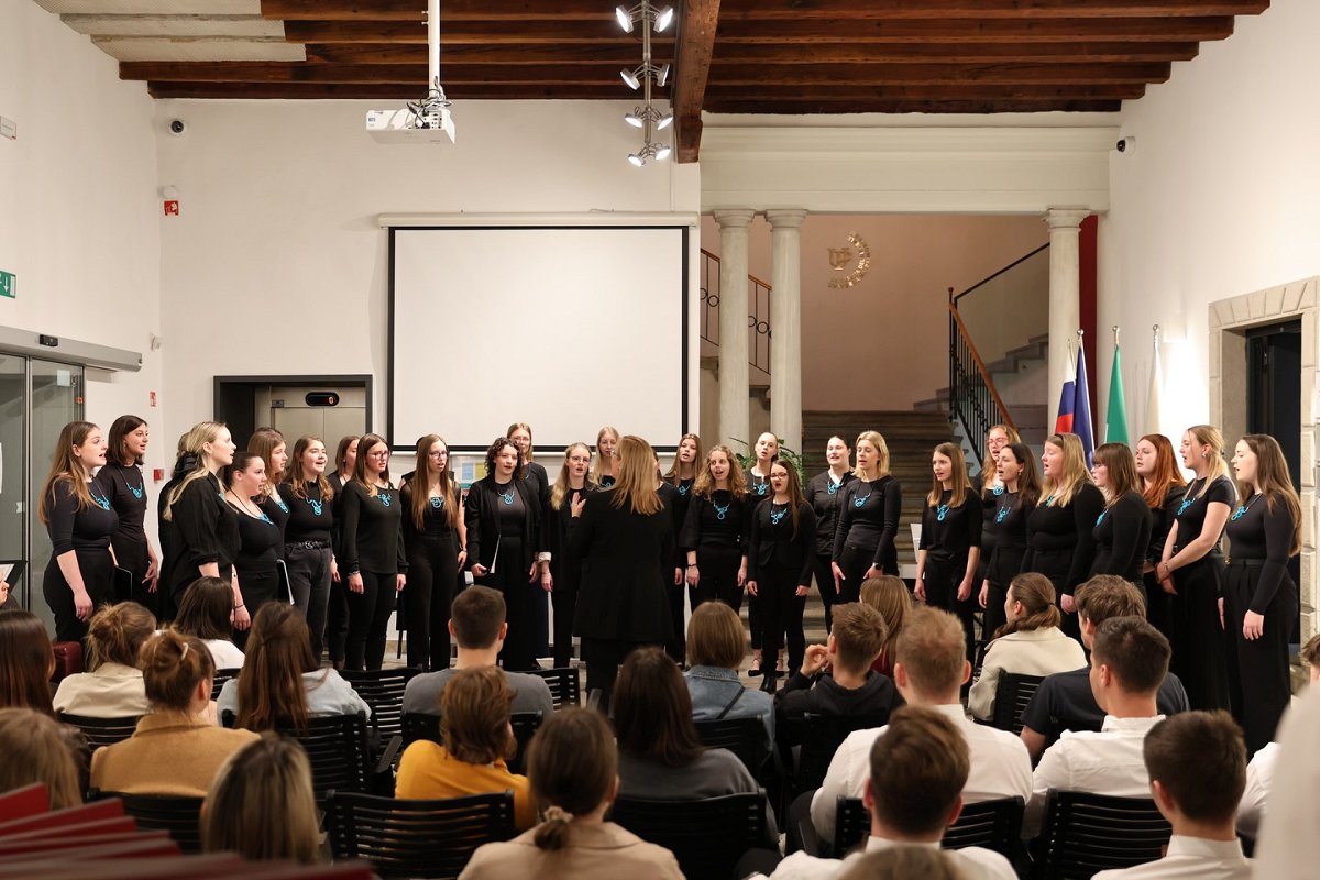 656403136_18312040315276771_8131615709524544998_n.jpg 656403136_18312040315276771_8131615709524544998_n.jpg