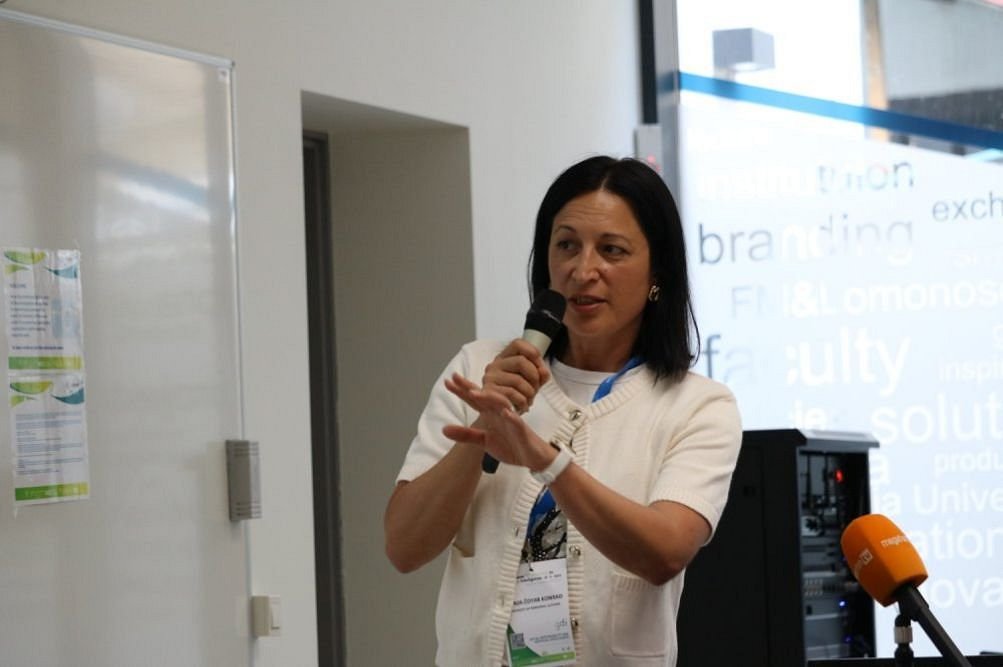 6-prof-dr-sonja-cotar-konrad.jpg